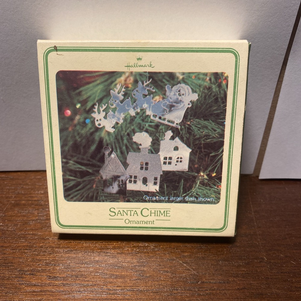 Hallmark‎ 1980 Santa Chime Tree Trimmer Keepsake Ornament Metal Dangle